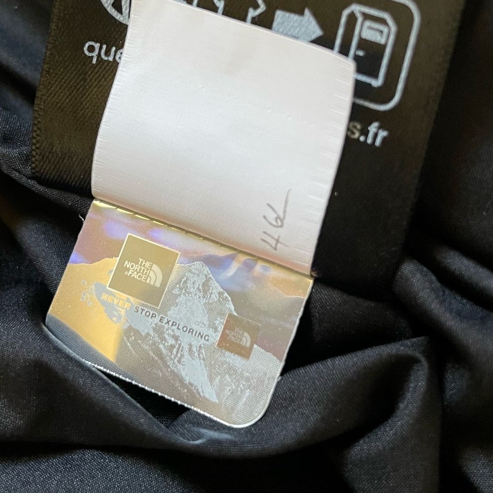 The North Face Men’s Baltic Down Puffer Hoodie Jacket - Picture 9 of 9